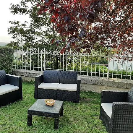 Gite Des Agapanthes Lacroix-sur-Meuse Esterno foto