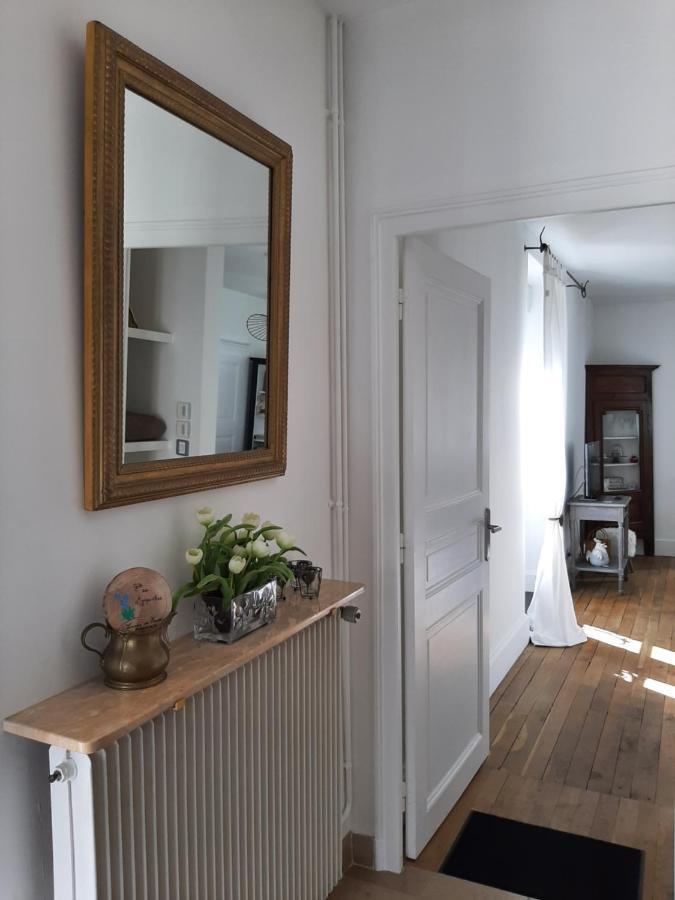 Des Agapanthes Apartment Lacroix-sur-Meuse